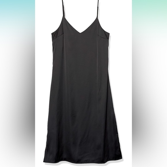 Slip dress 🖤​ - Picture 6 of 6